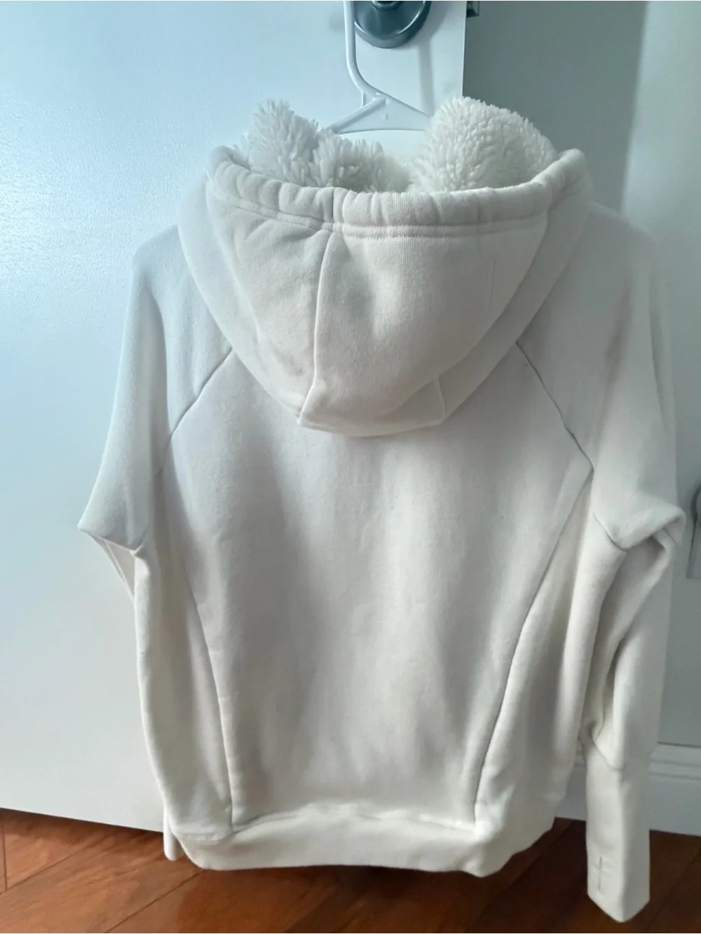 ALO Yoga Cream Sherpa-Lined Hoodie Sweatshirt